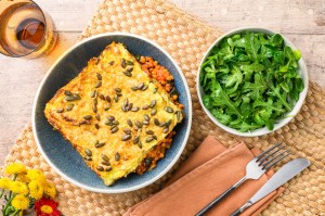 vegan-shepherd-s-pie-en-groene-salade